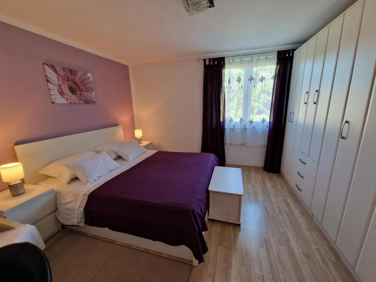 Apartments And Rooms By The Sea Rovinj - 19183 Экстерьер фото